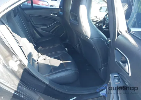 2019 Mercedes-Benz Cla 250 z USA, uszkodzony, nr VIN WDDSJ4EB7KN739546